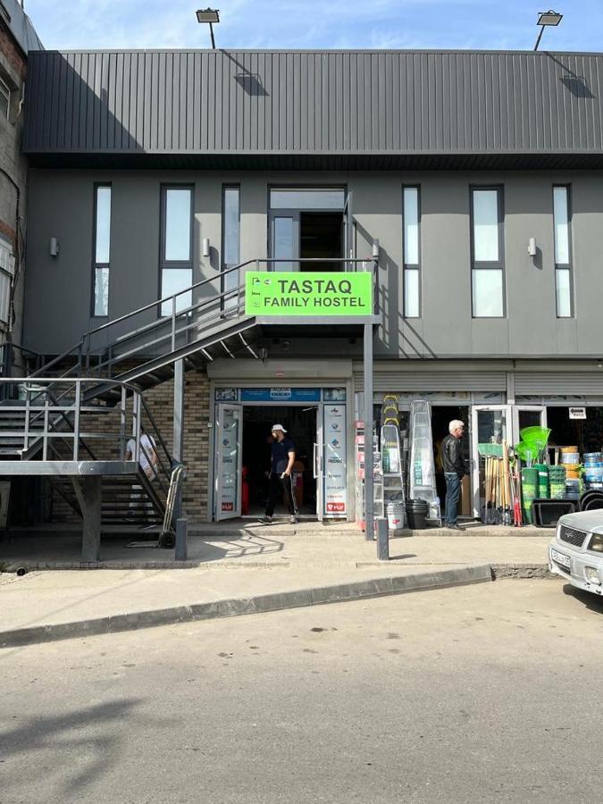 Tastaq Hostel Almaty Eksteriør bilde