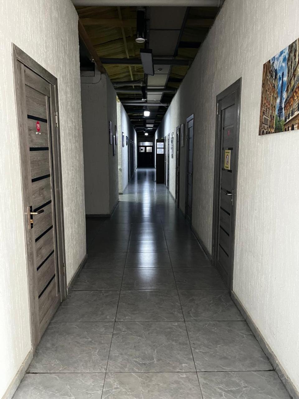 Tastaq Hostel Almaty Eksteriør bilde